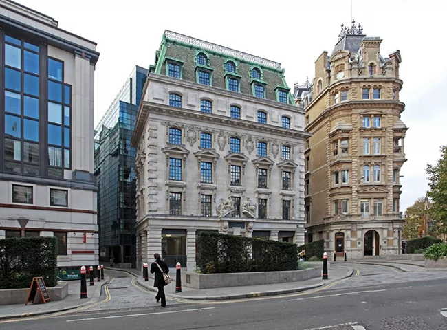  斯托克城易主，美资财团注资一亿英镑重建