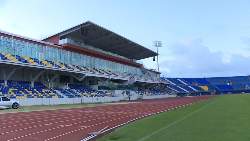  里尔新球场翻新完成首场测试赛顺利进行